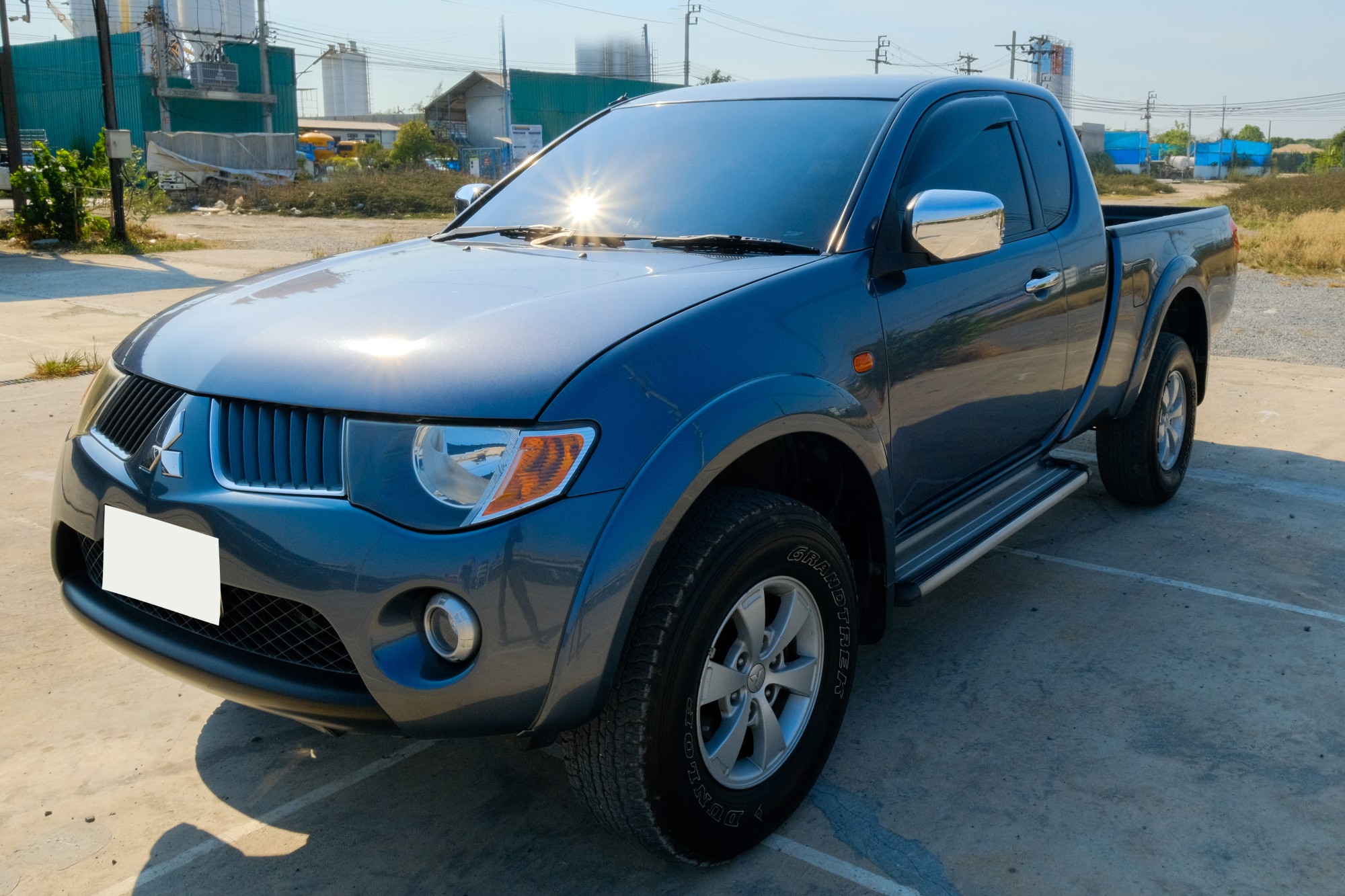2006 Mitsubishi Triton Mega cab สีน้ำเงิน