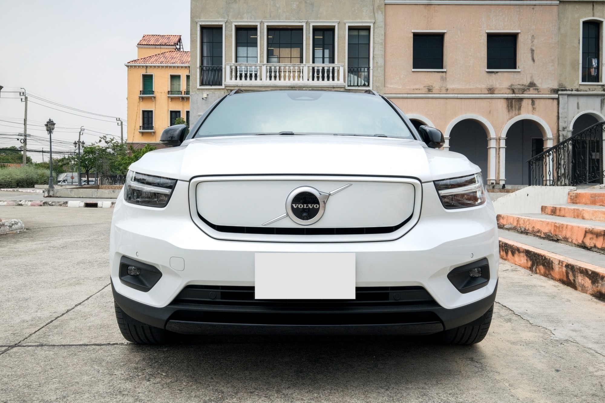 2022 Volvo XC40 สีขาว (รูปที่ 3)