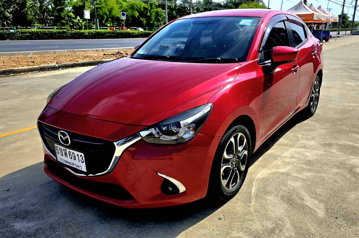 Mazda2 high con sedan 1.5 ดีเซล auto ไมล์ 90,000 กม. service ตรง (รูปที่ 2)