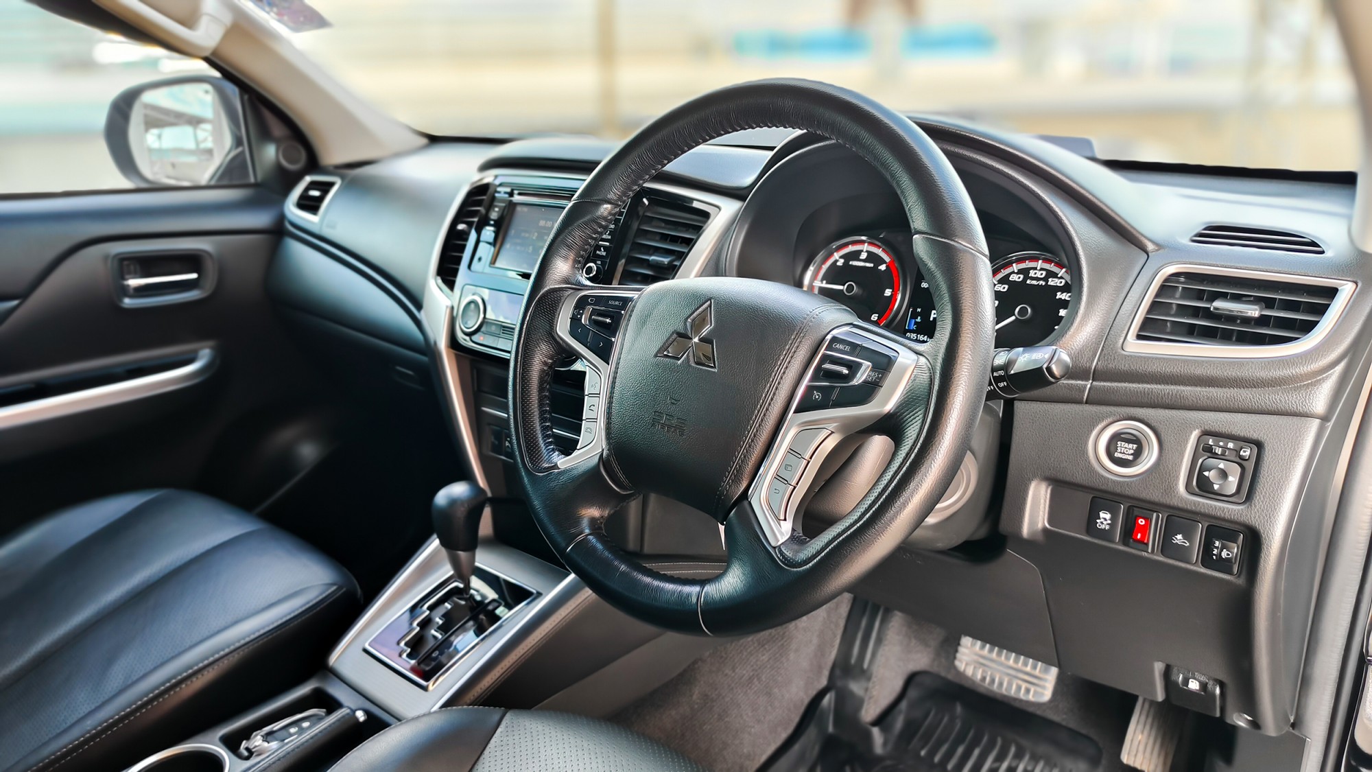 ไมล์ 30,000 กม. MITSUBISHI Triton Double Cab 2.4 Plus GT Premium 6A/Tปี 2019 (รูปที่ 4)