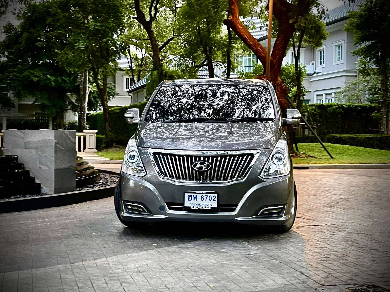 Hyundai H1 Deluxe เครื่องรุ่นใหม่แล้วคะ ไมล์น้อย ไมล์แท้ สภาพแบบหยุดชะงักจริงๆ (รูปที่ 10)