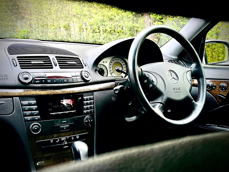 Mercedes Benz E240 Avantgarde Topสุด สวยจับใจ จริงๆ (รูปที่ 18)