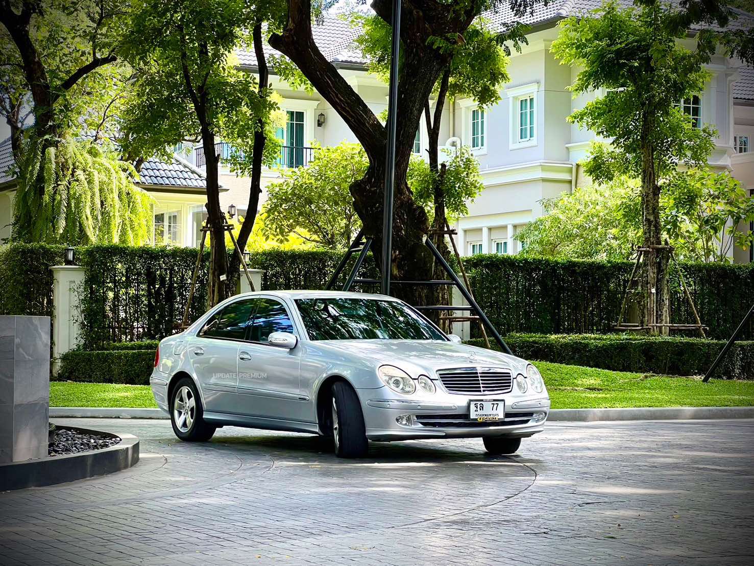 Mercedes Benz E240 Avantgarde Topสุด สวยจับใจ จริงๆ (รูปที่ 5)