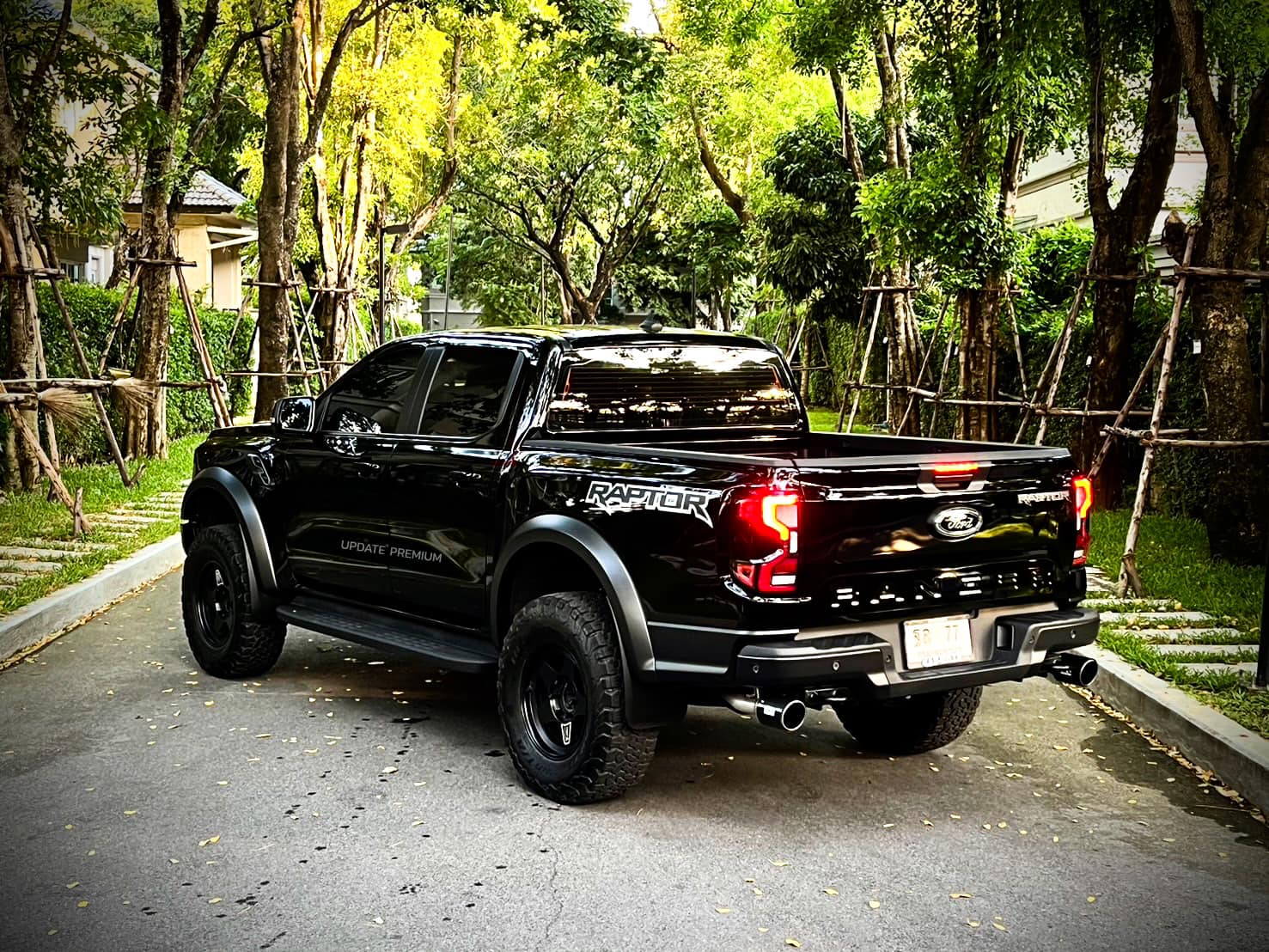 Ford Raptor Diesel 2023Y. โฉมปัจจุบัน หมื่นโล (รูปที่ 4)