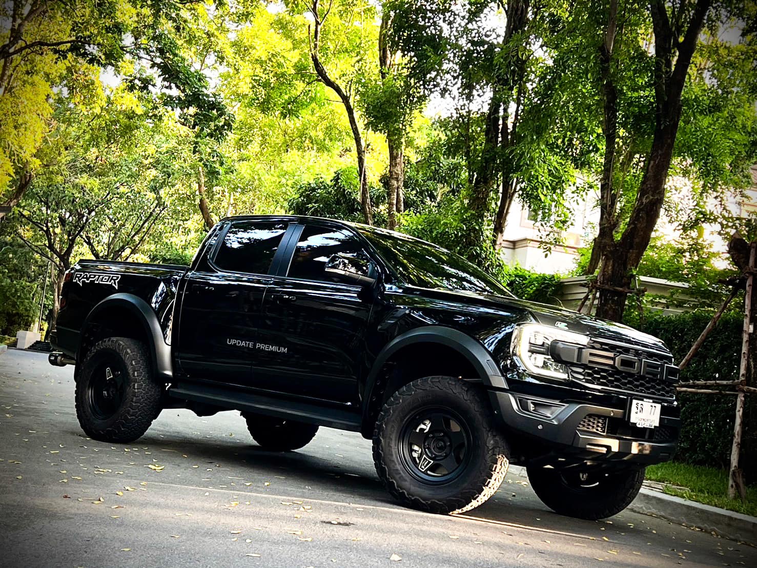 Ford Raptor Diesel 2023Y. โฉมปัจจุบัน หมื่นโล (รูปที่ 2)