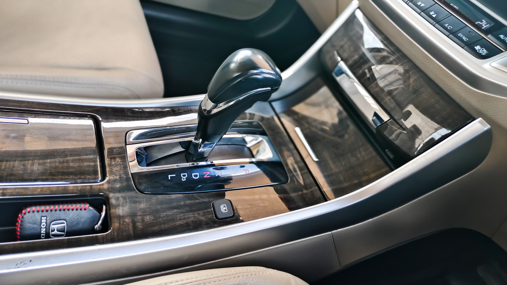 HONDA ACCORD G9 2.0EL 5A/T ปี 2015 (รูปที่ 18)