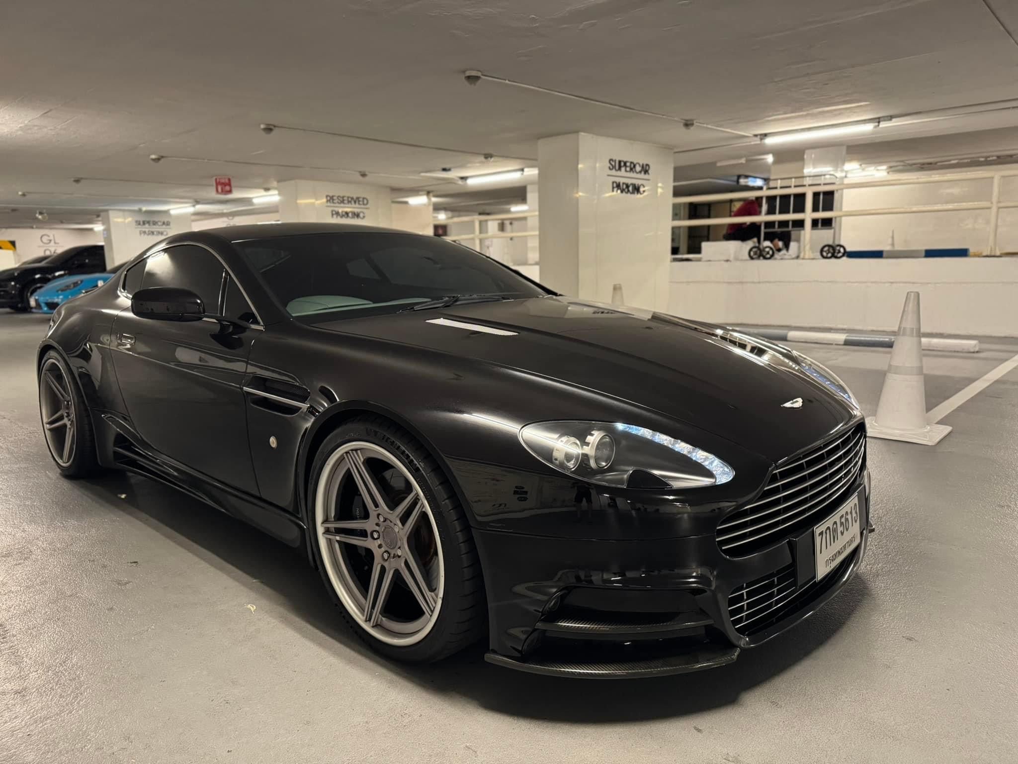 2010 Aston Martin Vantage S สีดำ (รูปที่ 4)