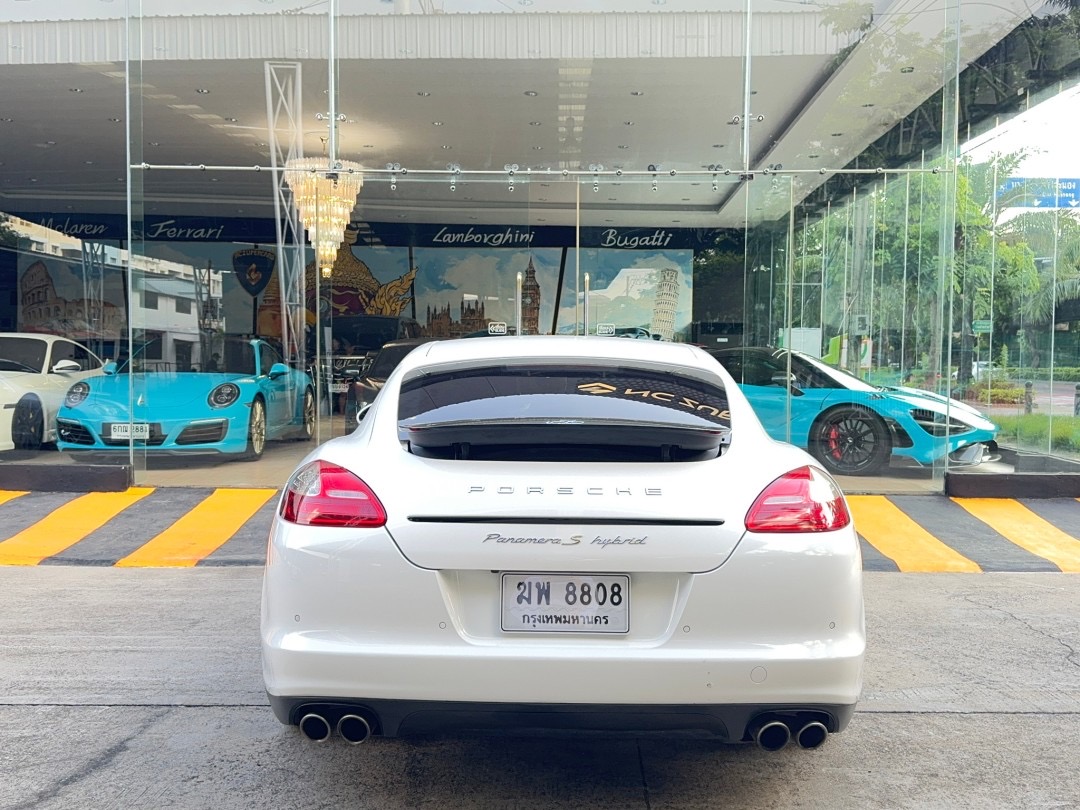2012 Porsche Panamera สีขาว (รูปที่ 4)