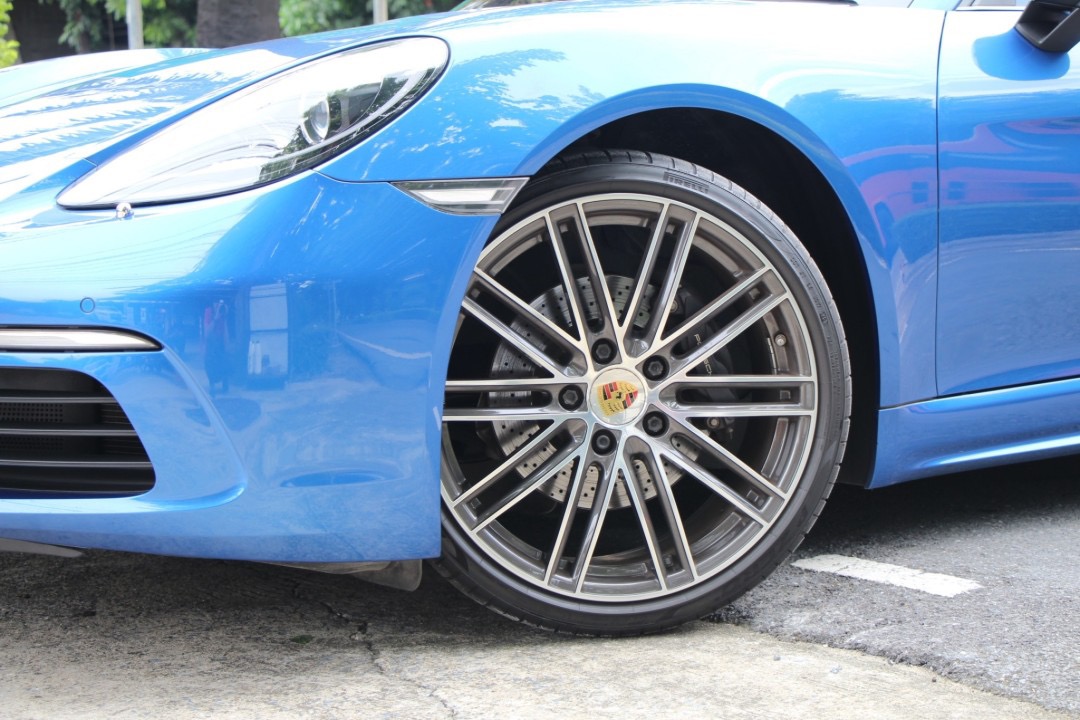 2018 Porsche 718 Cayman สีน้ำเงิน (รูปที่ 4)