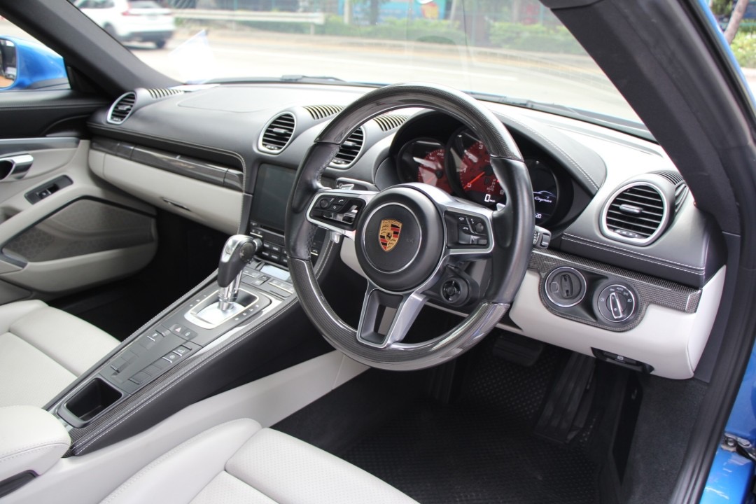 2018 Porsche 718 Cayman สีน้ำเงิน (รูปที่ 7)