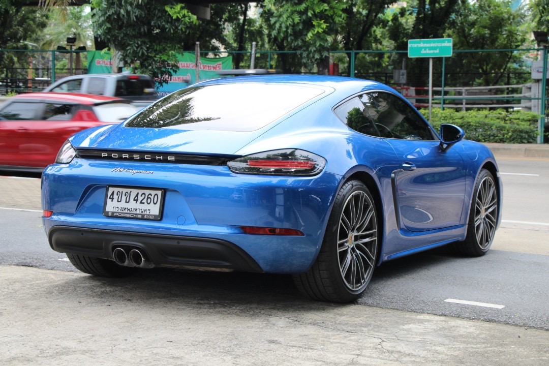 2018 Porsche 718 Cayman สีน้ำเงิน (รูปที่ 9)