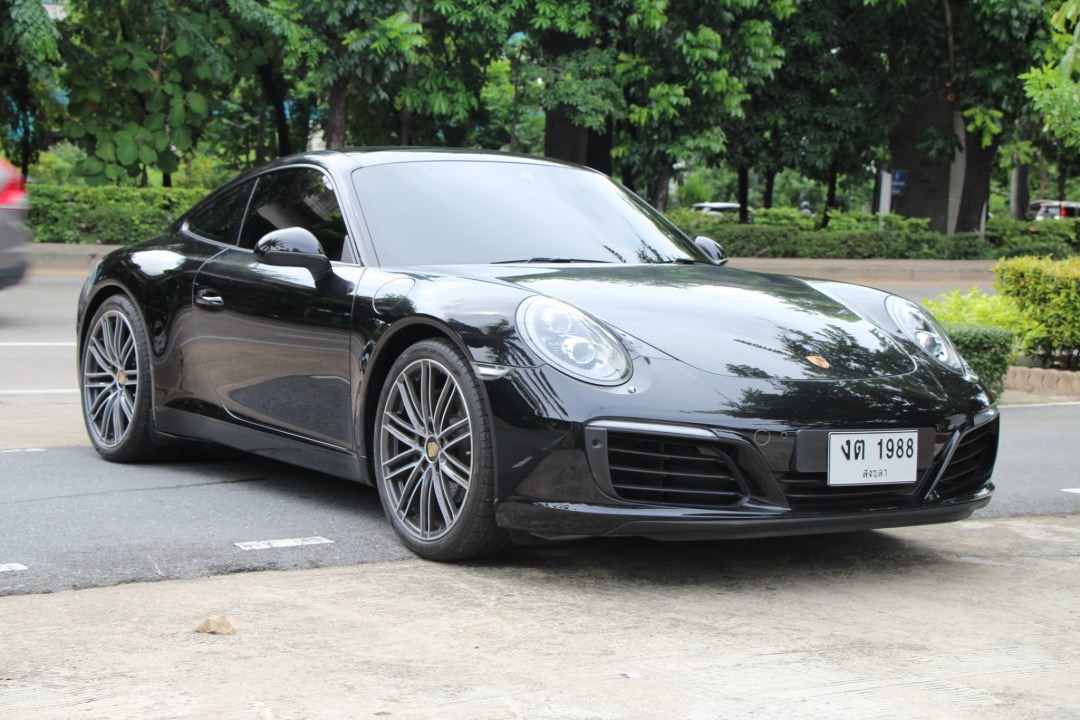 2017 Porsche Carrera 991.2 Coupe สีดำ (รูปที่ 3)