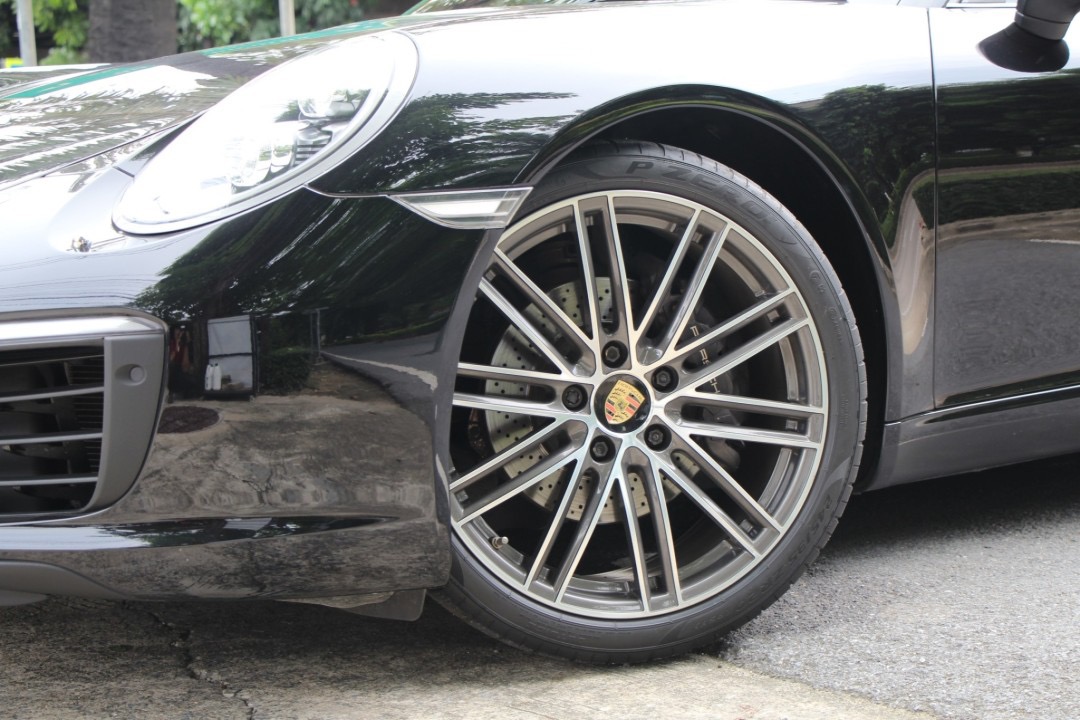 2017 Porsche Carrera 991.2 Coupe สีดำ (รูปที่ 7)