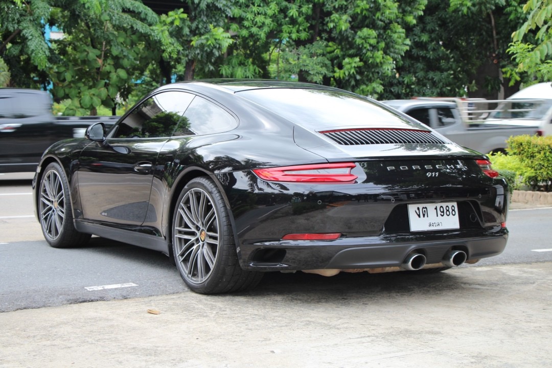 2017 Porsche Carrera 991.2 Coupe สีดำ (รูปที่ 8)