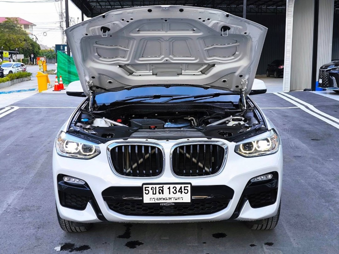 2020 BMW X3 G01 สีขาว (รูปที่ 4)