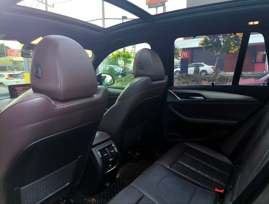 2020 BMW X3 G01 สีขาว (รูปที่ 9)