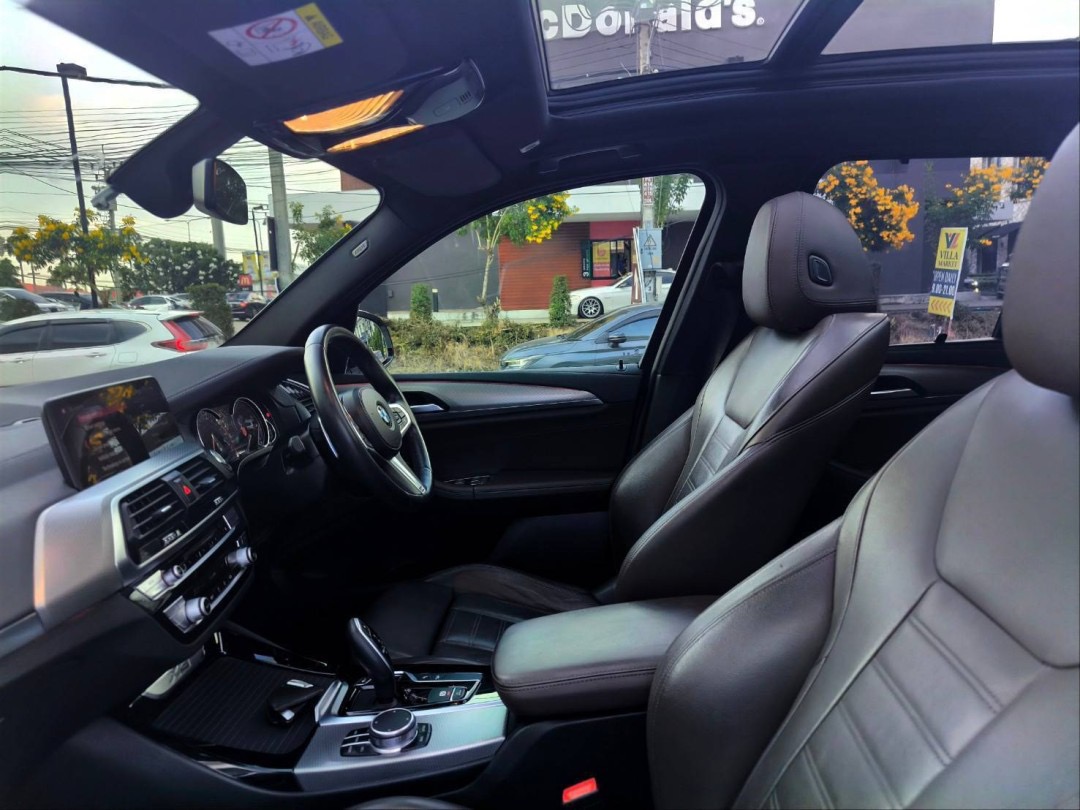 2020 BMW X3 G01 สีขาว (รูปที่ 8)