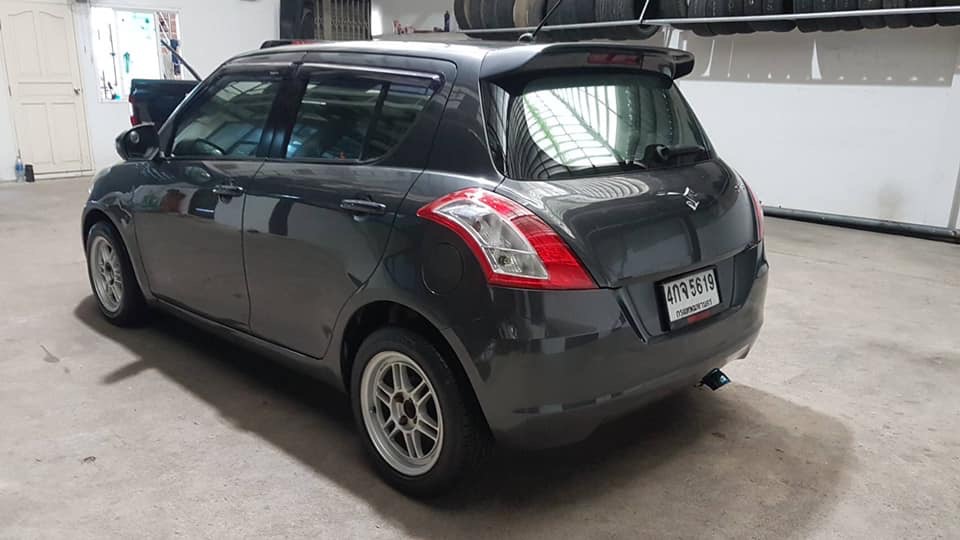 Suzuki Swift ปี 2015 สีเทา (รูปที่ 2)