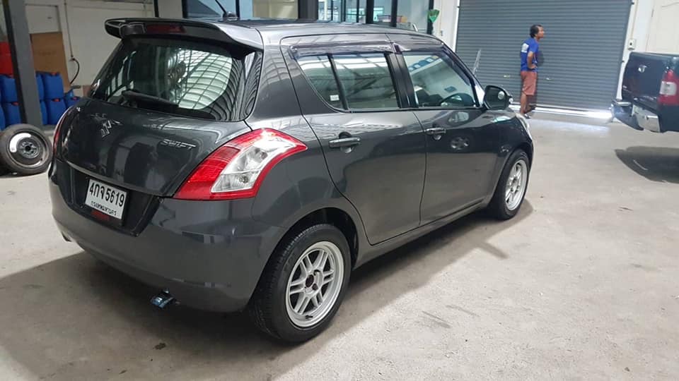 Suzuki Swift ปี 2015 สีเทา (รูปที่ 3)