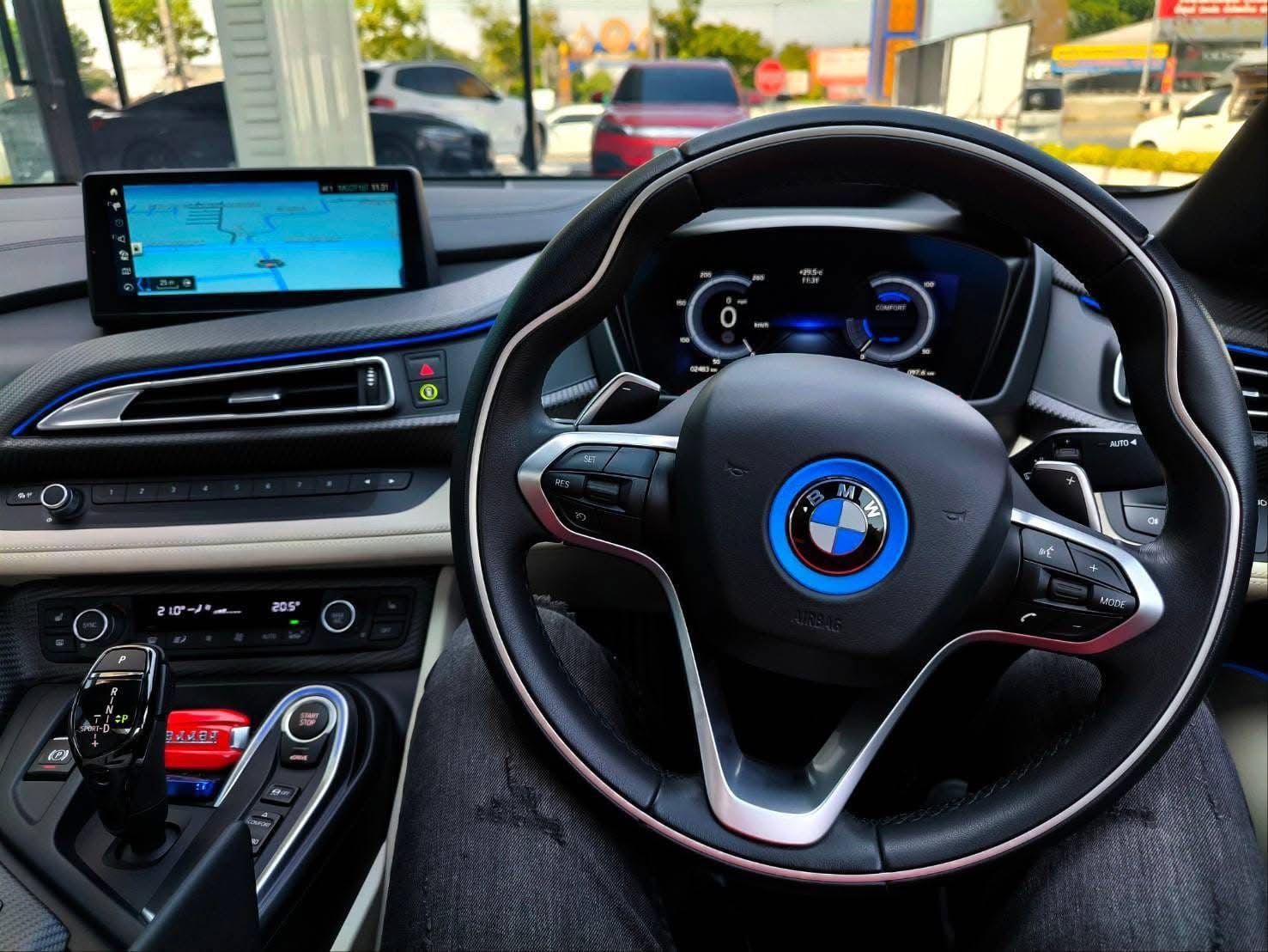 2019 BMW i8 Roadster สีดำ (รูปที่ 6)