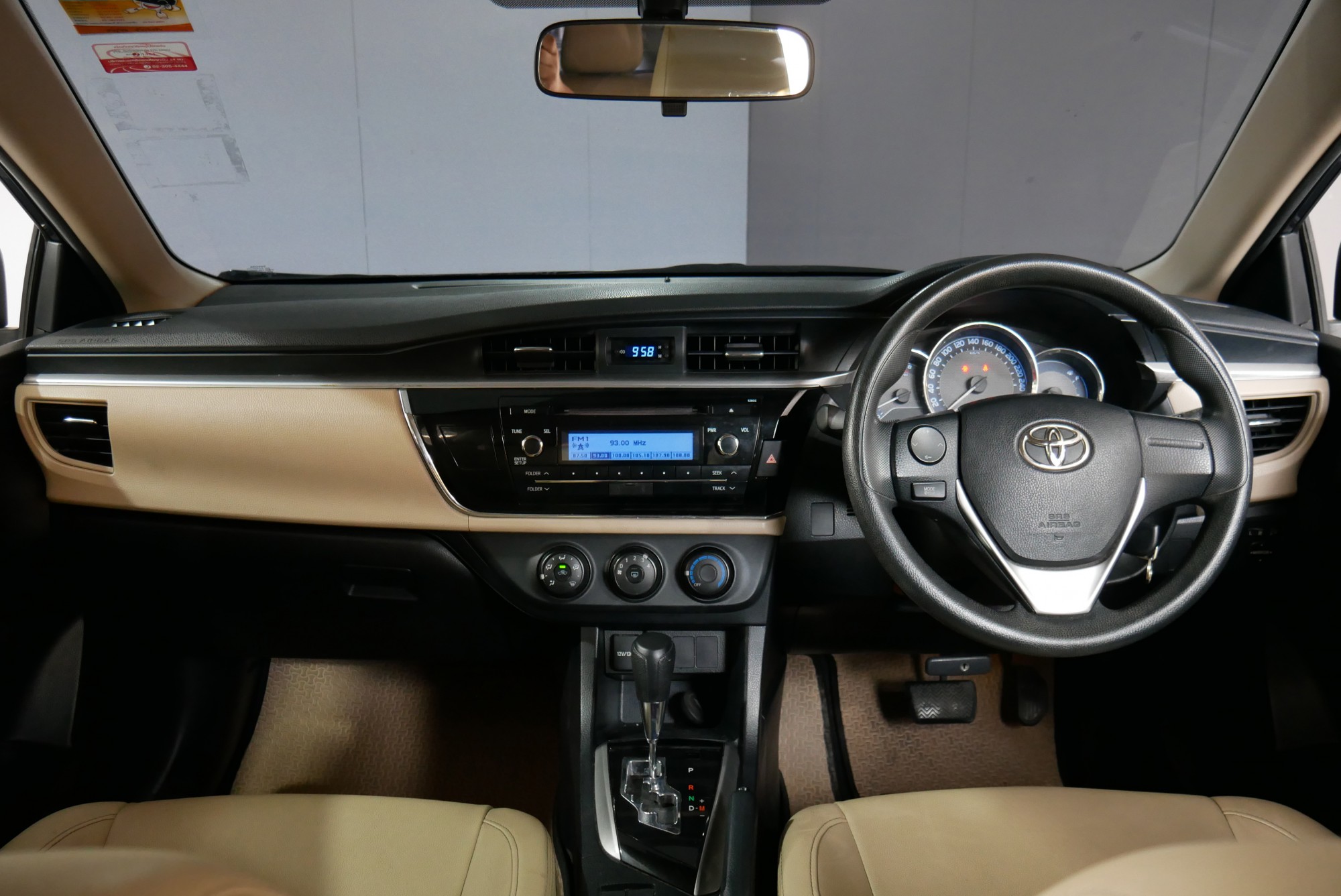 Toyota ALTIS 1.6 E CNG ปี 2014 สีเทา (รูปที่ 4)