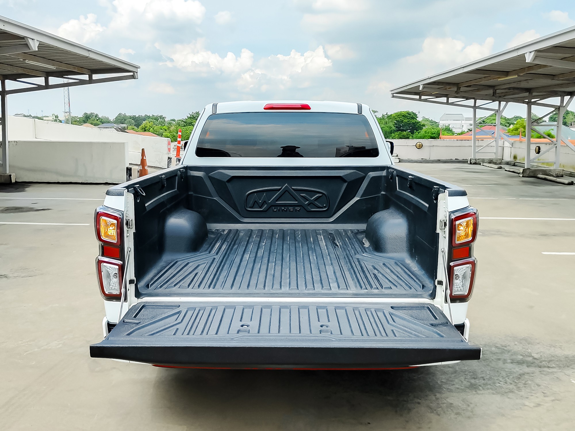 ISUZU D-Max X-SERIES Spacecab 1.9L 6M/T ปี 2023 ไมล์ 37,000 กม. (รูปที่ 30)