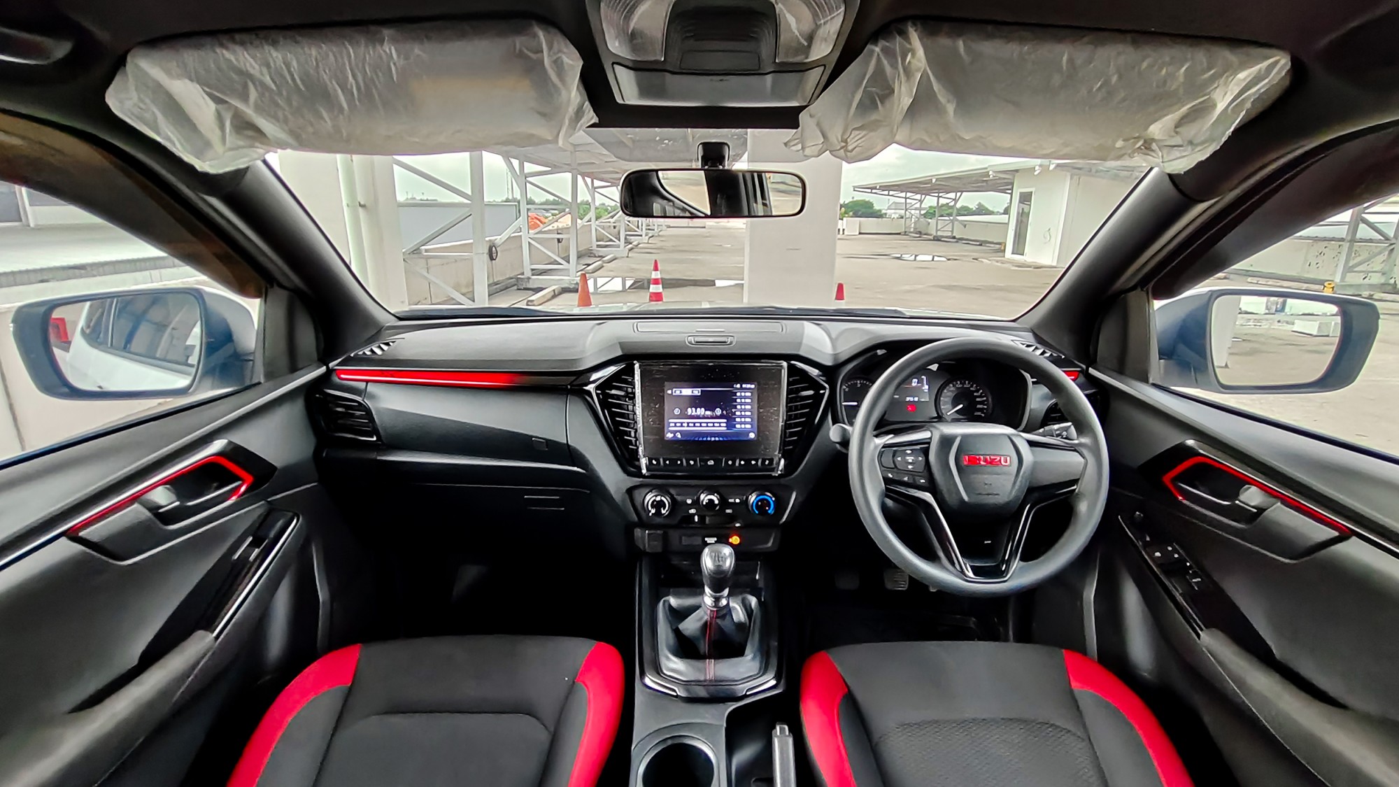 ISUZU D-Max X-SERIES Spacecab 1.9L 6M/T ปี 2023 ไมล์ 37,000 กม. (รูปที่ 8)