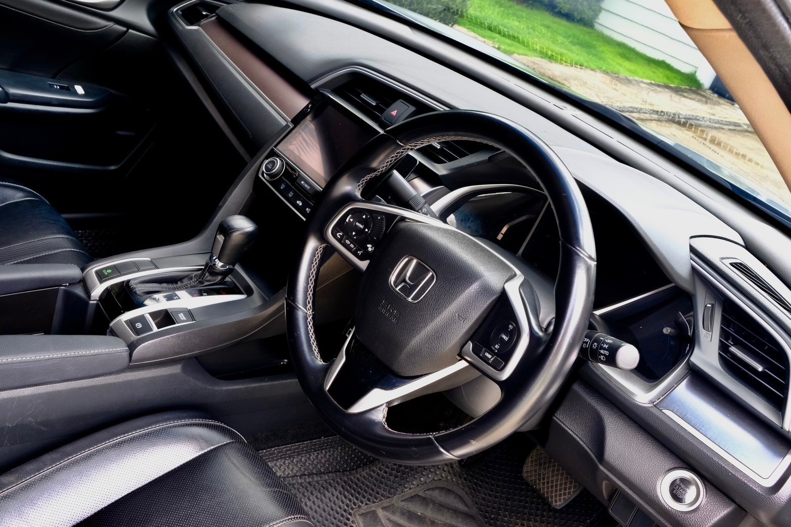 Honda Civic 1.5 Turbo CVT AT ปี 2017 เทา ไมล 12x,xxx kl (รูปที่ 10)