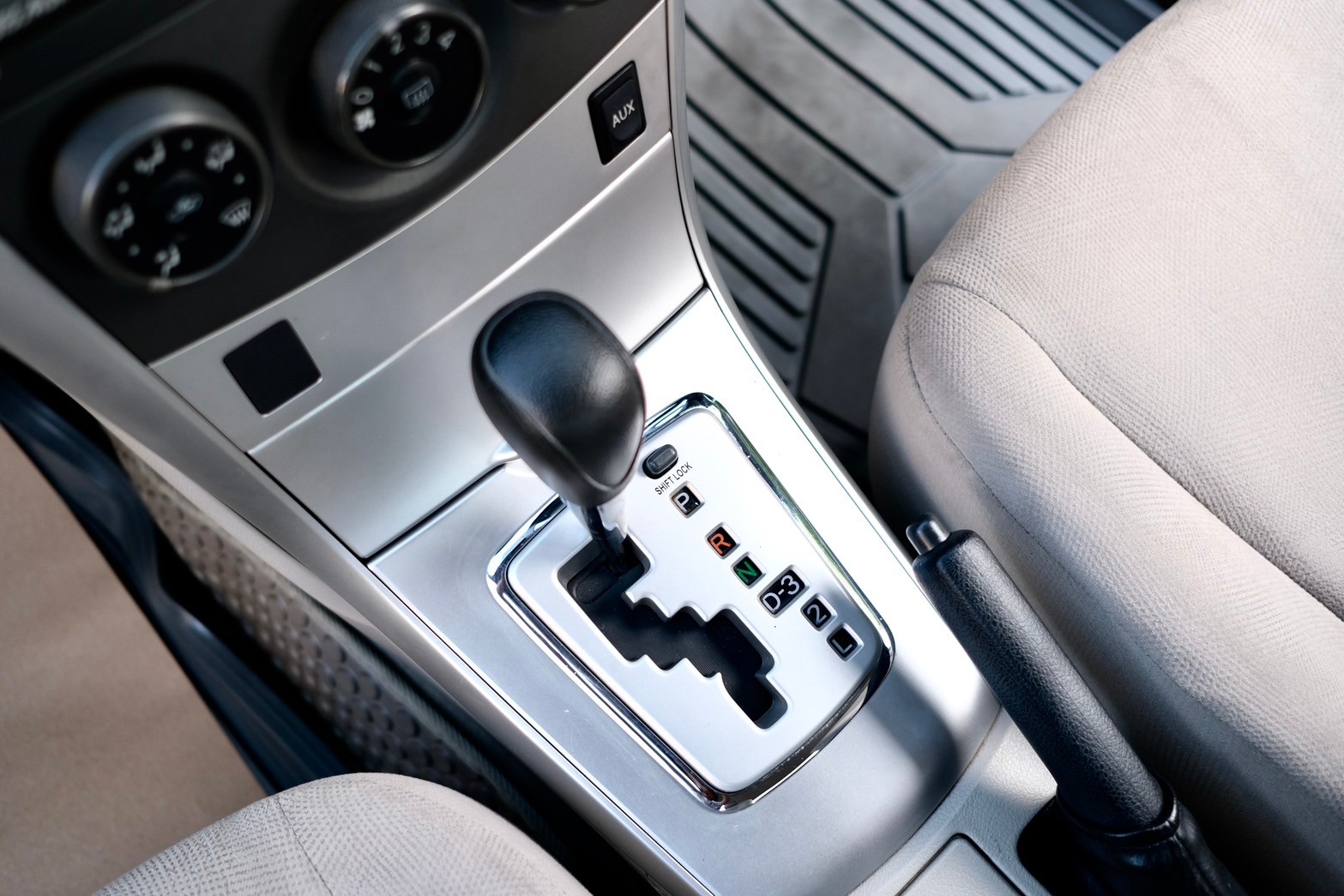 Toyota Altis 1.6E CNGโรงงาน เครื่องยนต์: เบนซิน เกียร์:AT ปี: 2012 จด2014 สี: เทา (รูปที่ 11)