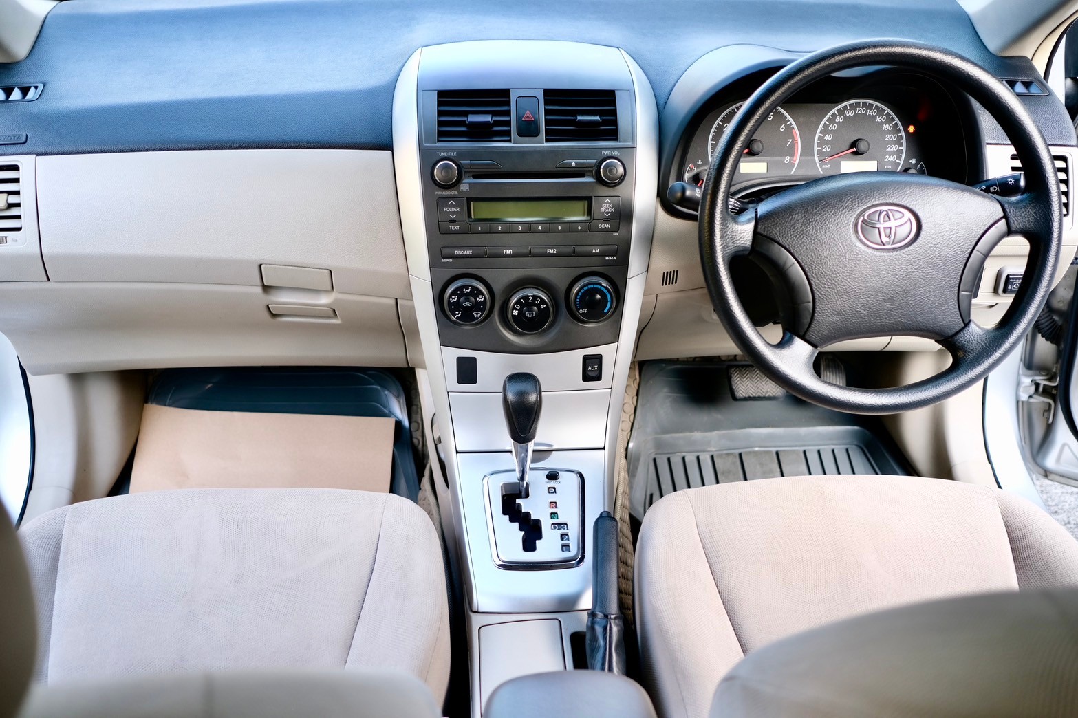 Toyota Altis 1.6E CNGโรงงาน เครื่องยนต์: เบนซิน เกียร์:AT ปี: 2012 จด2014 สี: เทา (รูปที่ 5)