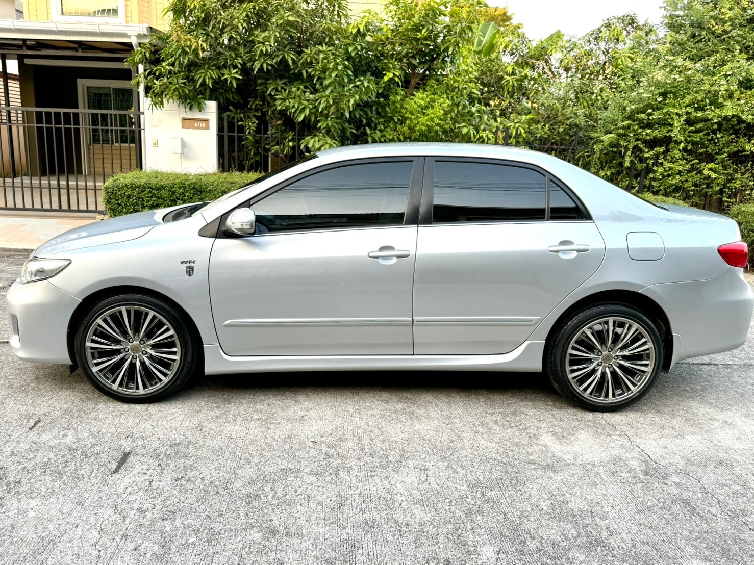 Toyota Altis 1.6E CNGโรงงาน เครื่องยนต์: เบนซิน เกียร์:AT ปี: 2012 จด2014 สี: เทา (รูปที่ 18)