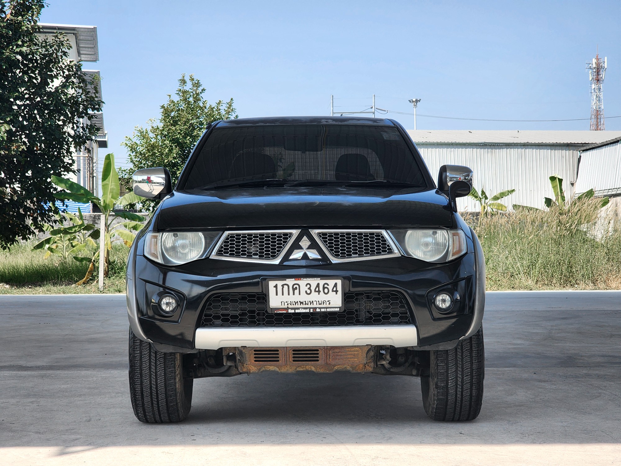 2012 Mitsubishi Triton Double cab สีดำ (รูปที่ 2)