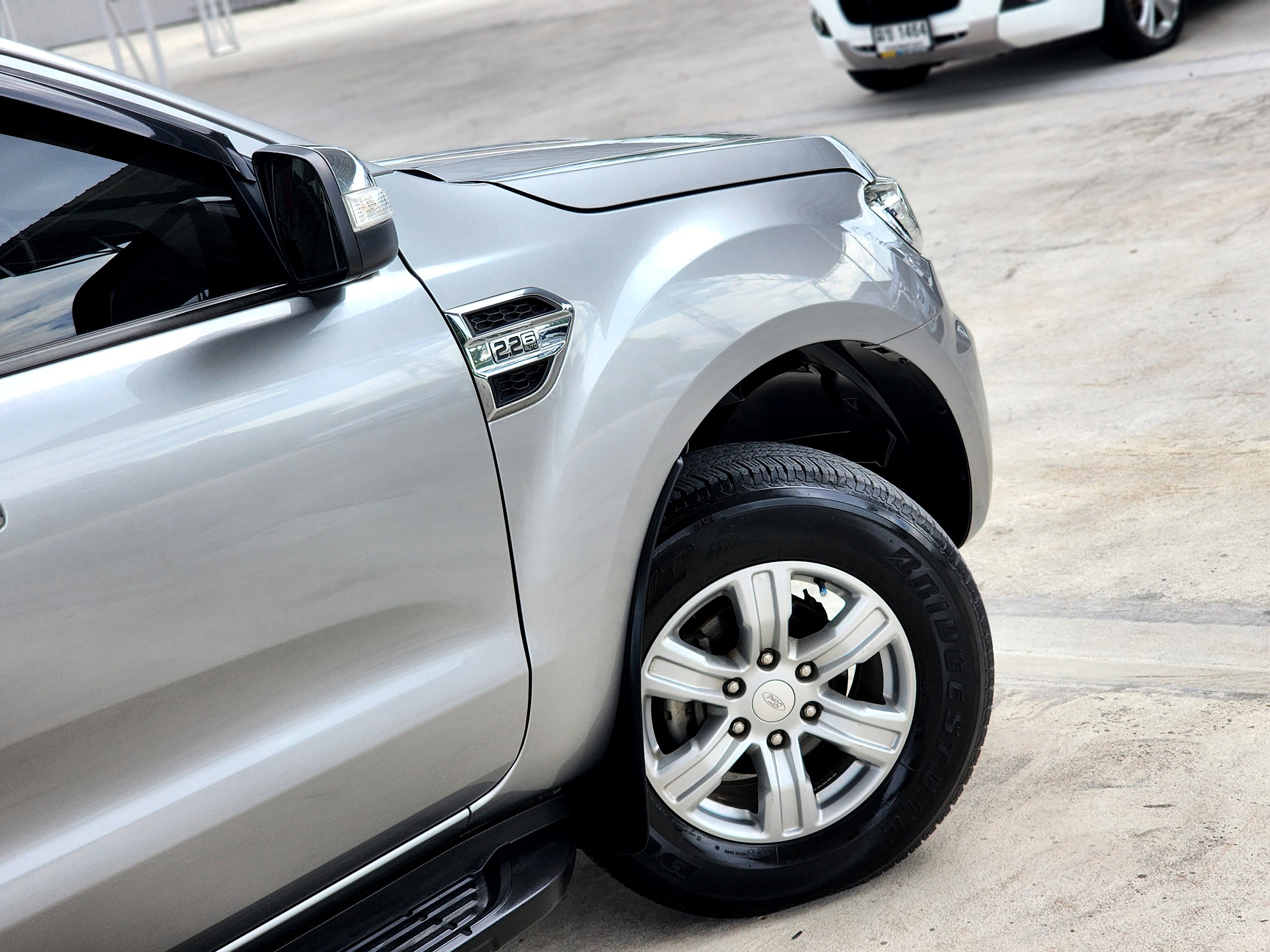 FORD Ranger Double Cab 2.2XLT Hi-Rider A/T ปี 2019 จด 2020 (รูปที่ 2)
