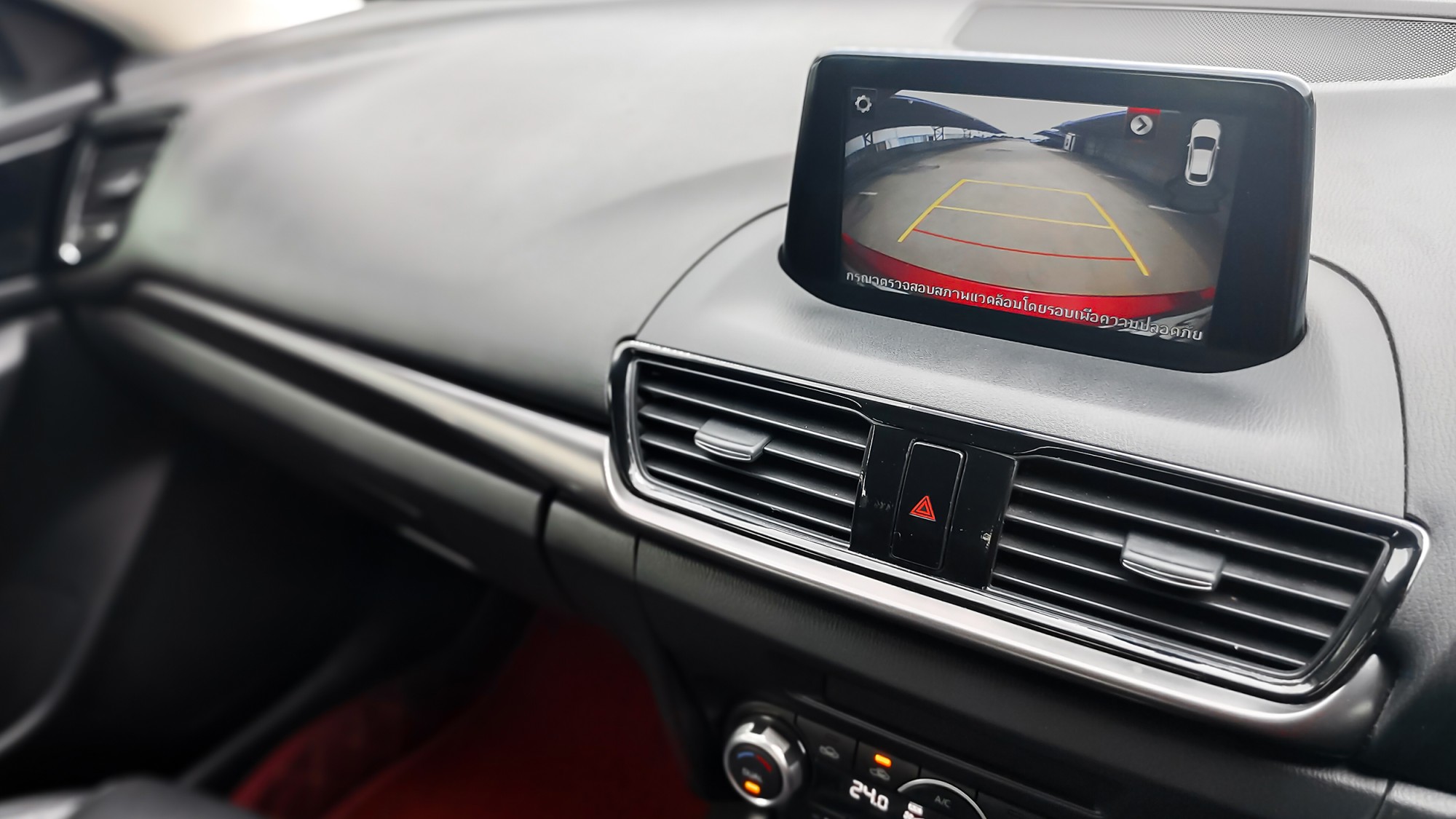 MAZDA3 HATCHBACK 2.0S A/T ปี 2018 auto รถสวย (รูปที่ 22)