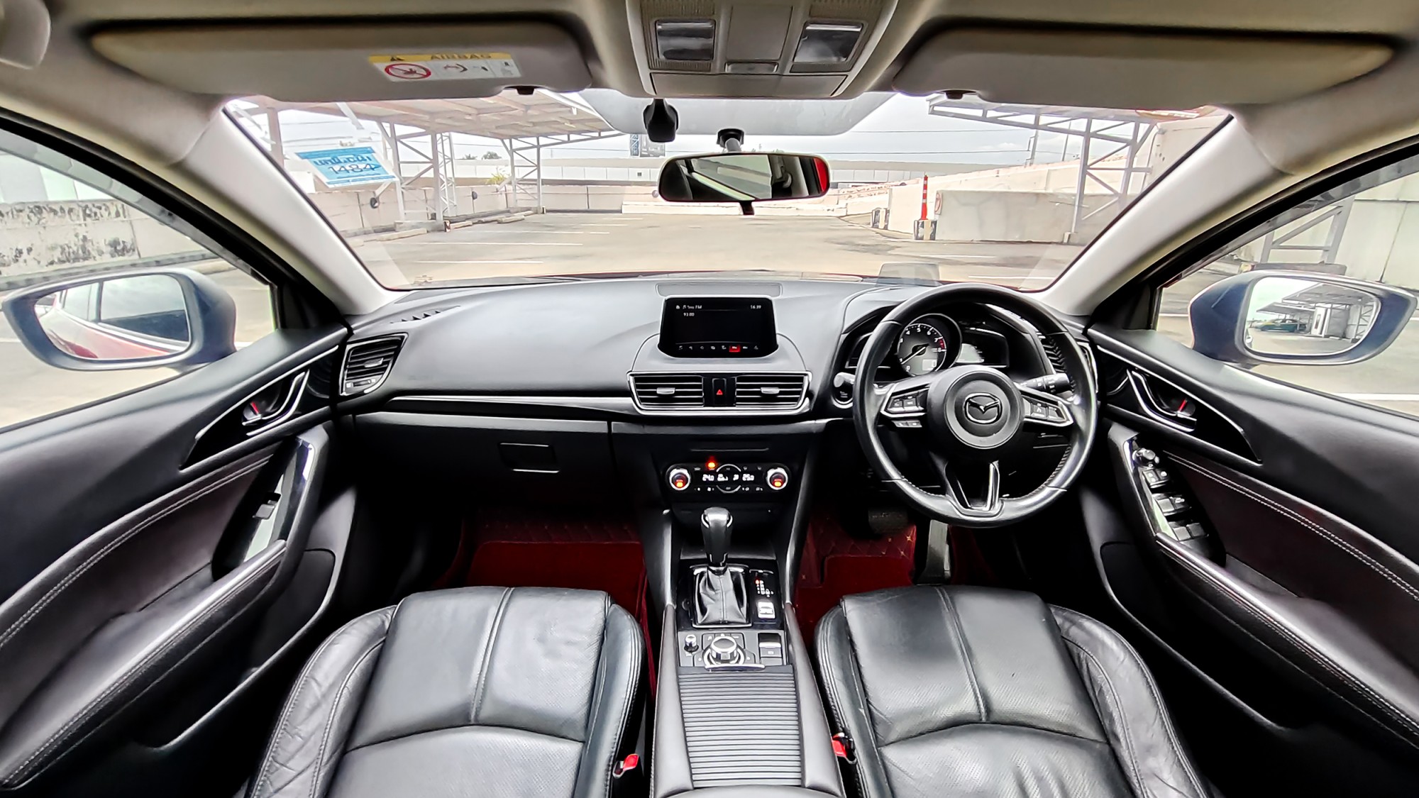 MAZDA3 HATCHBACK 2.0S A/T ปี 2018 auto รถสวย (รูปที่ 20)