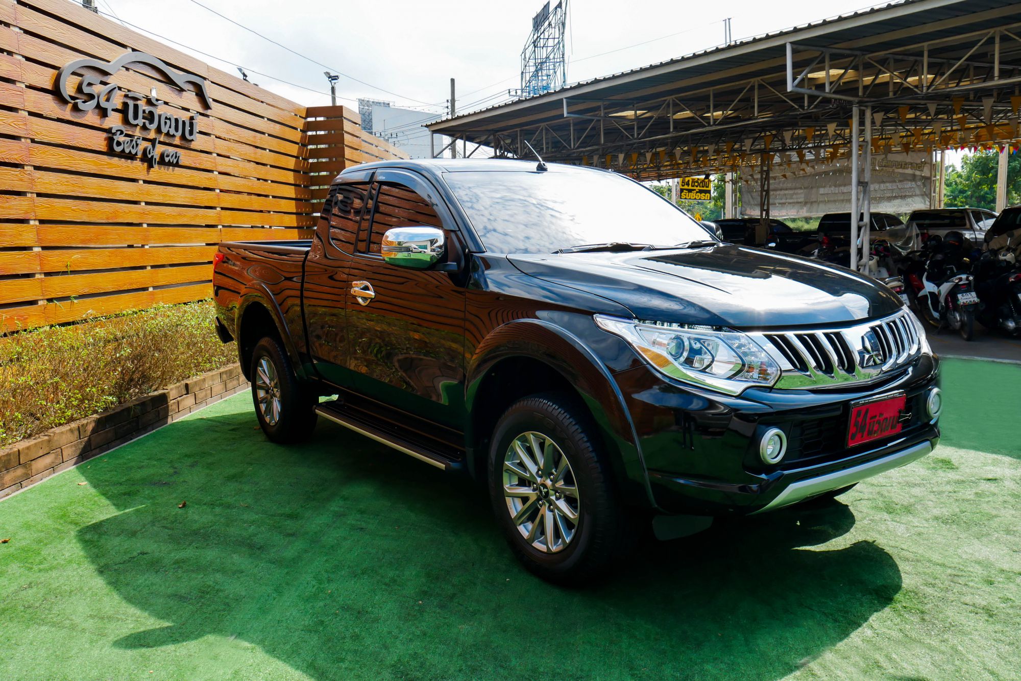 MITSUBISHI TRITON MEGACAB 2.4 GLS LTD PLUS  ปี 2017 สีดำ