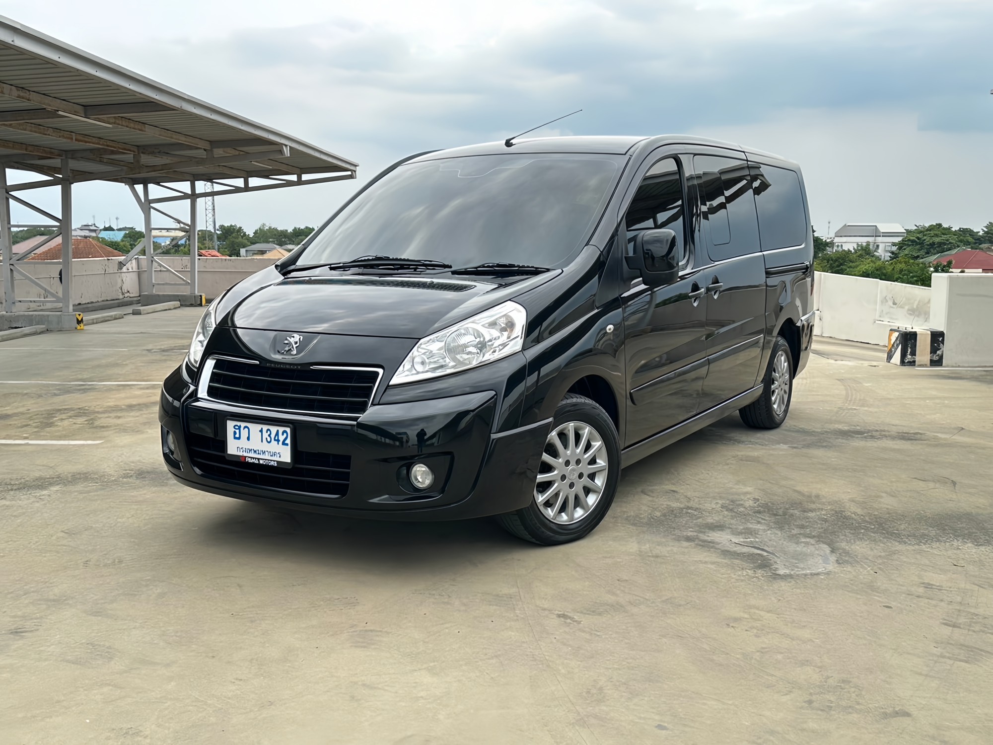 2016 Peugeot Expert สีดำ (รูปที่ 2)