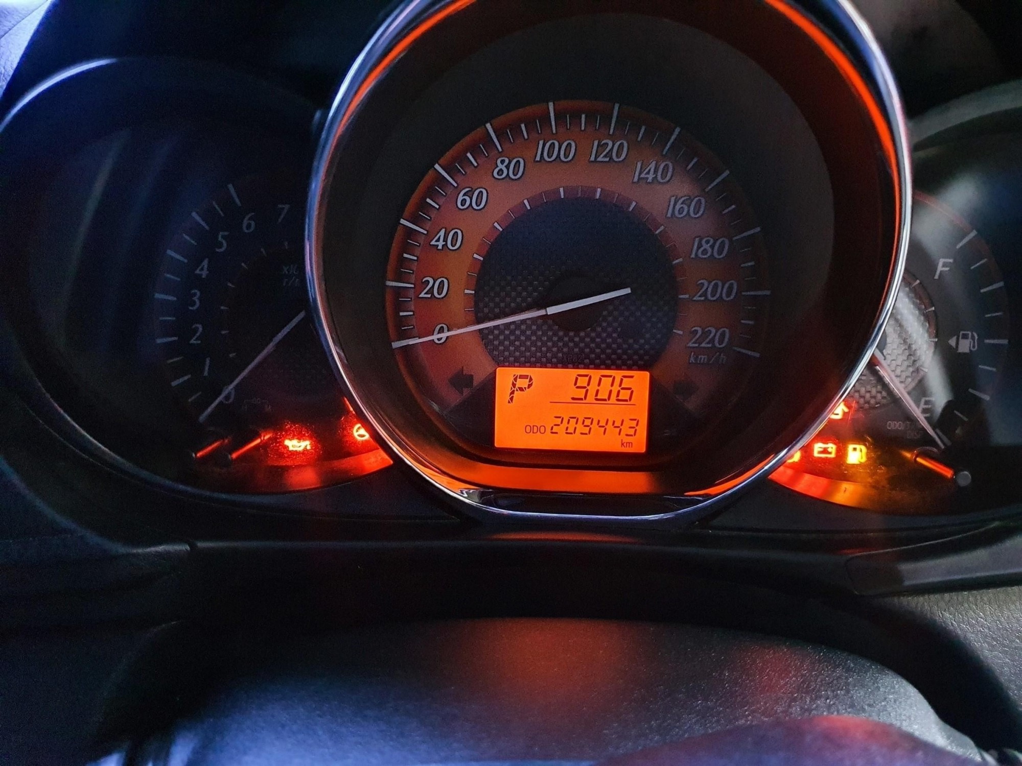 TOYOTA YARIS ECO, 1.2 E ปี 2014 รถสวย ดูแลรักษาดีมาก (รูปที่ 4)