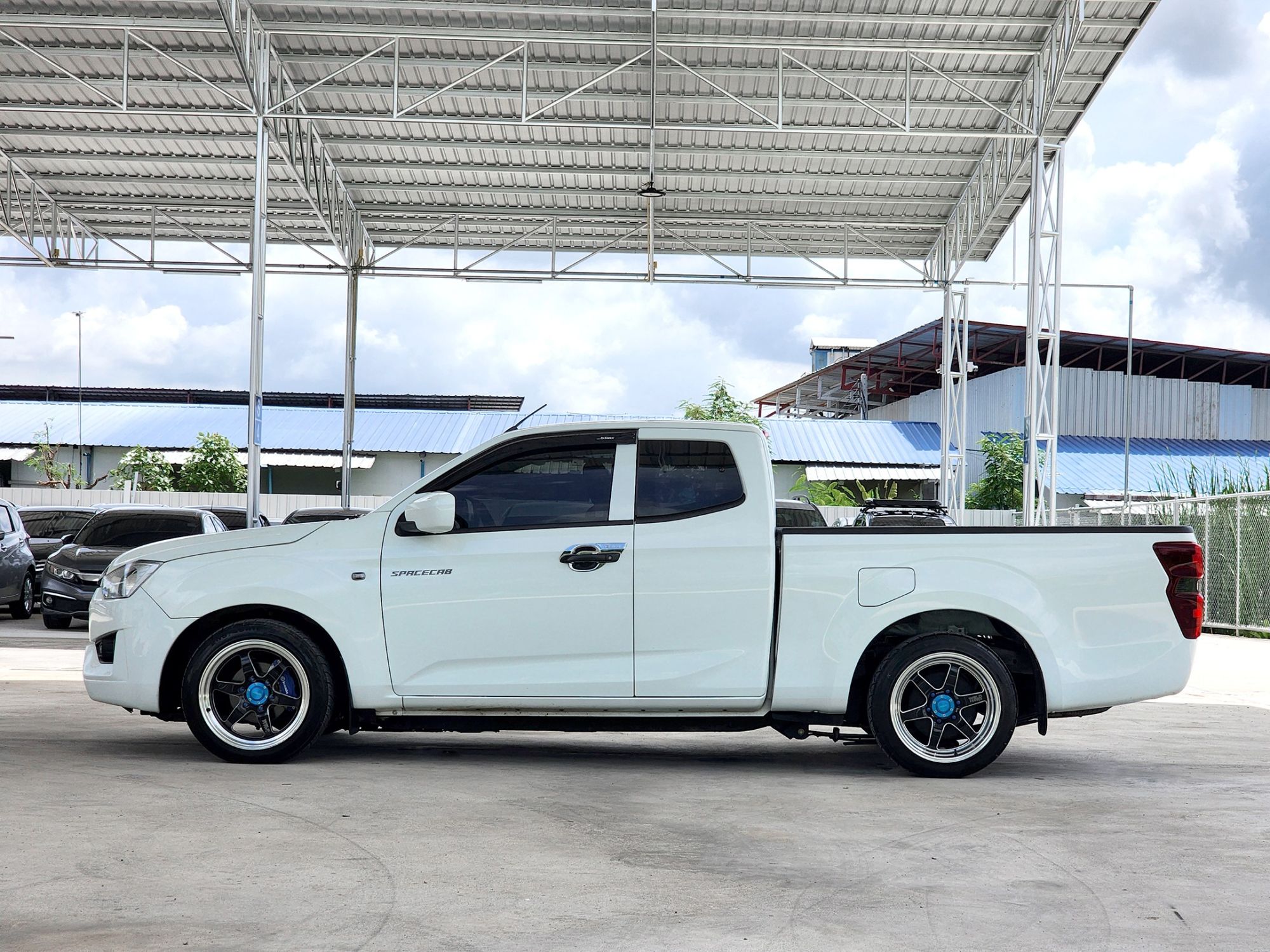 ISUZU D-max Space Cab 1.9s M/T ปี 2022 ไมล์ 10,000 กม. (รูปที่ 8)