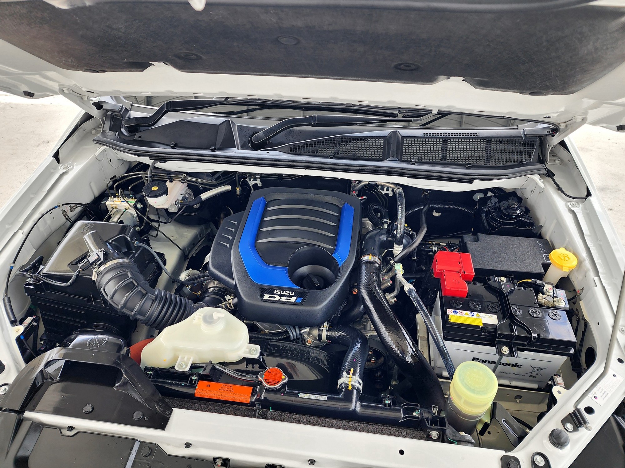 ISUZU D-max Space Cab 1.9s M/T ปี 2022 ไมล์ 10,000 กม. (รูปที่ 9)