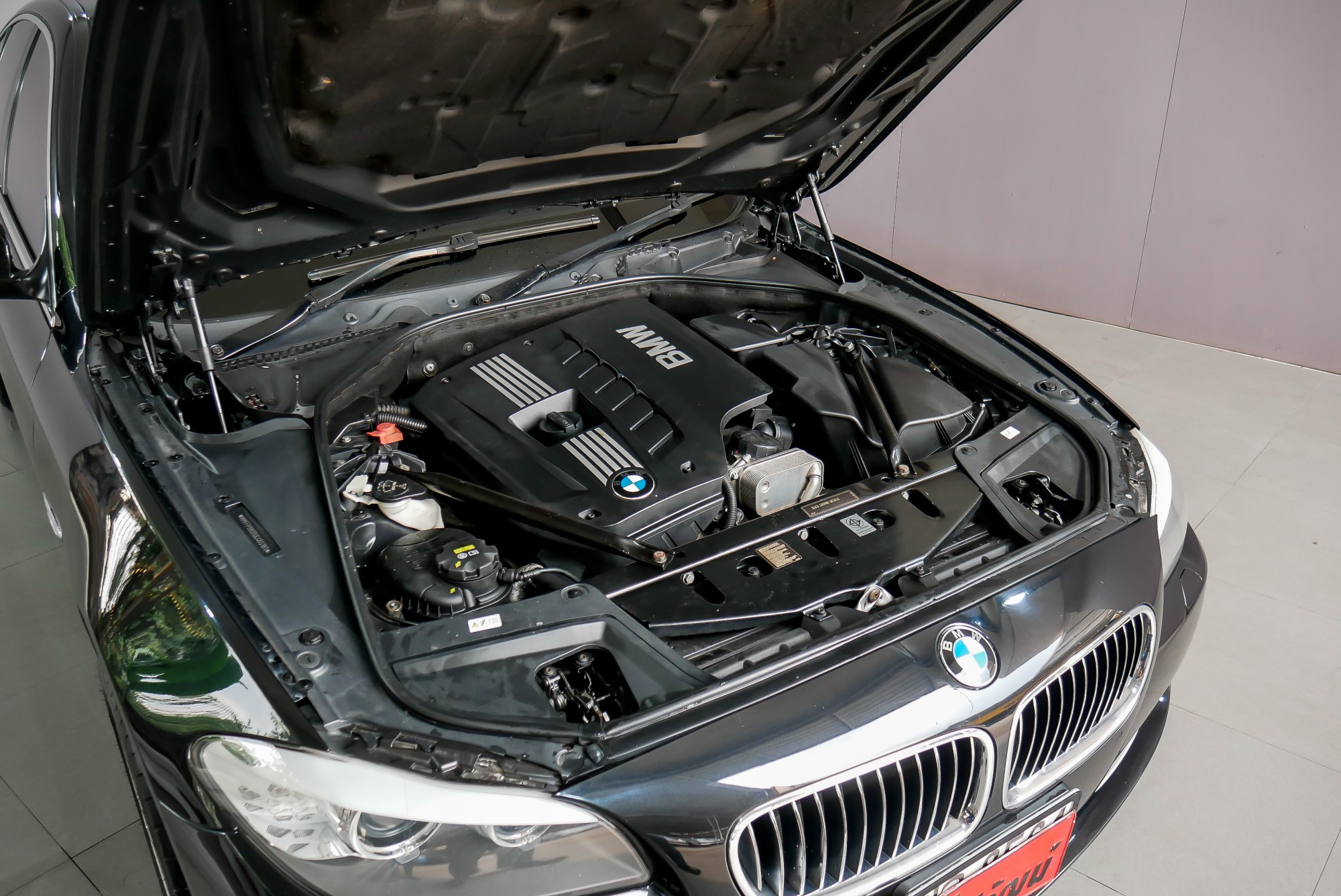 BMW 523I F10 ปี 2011 สีดำ (รูปที่ 4)