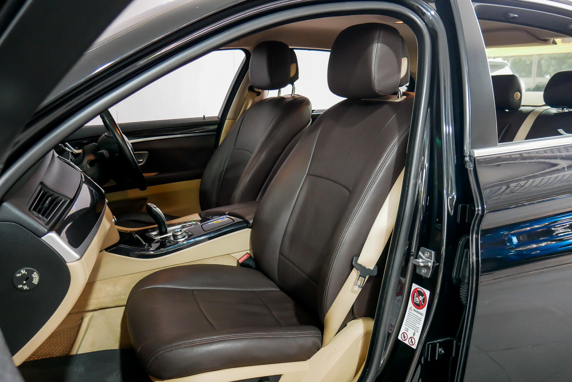BMW 523I F10 ปี 2011 สีดำ (รูปที่ 7)