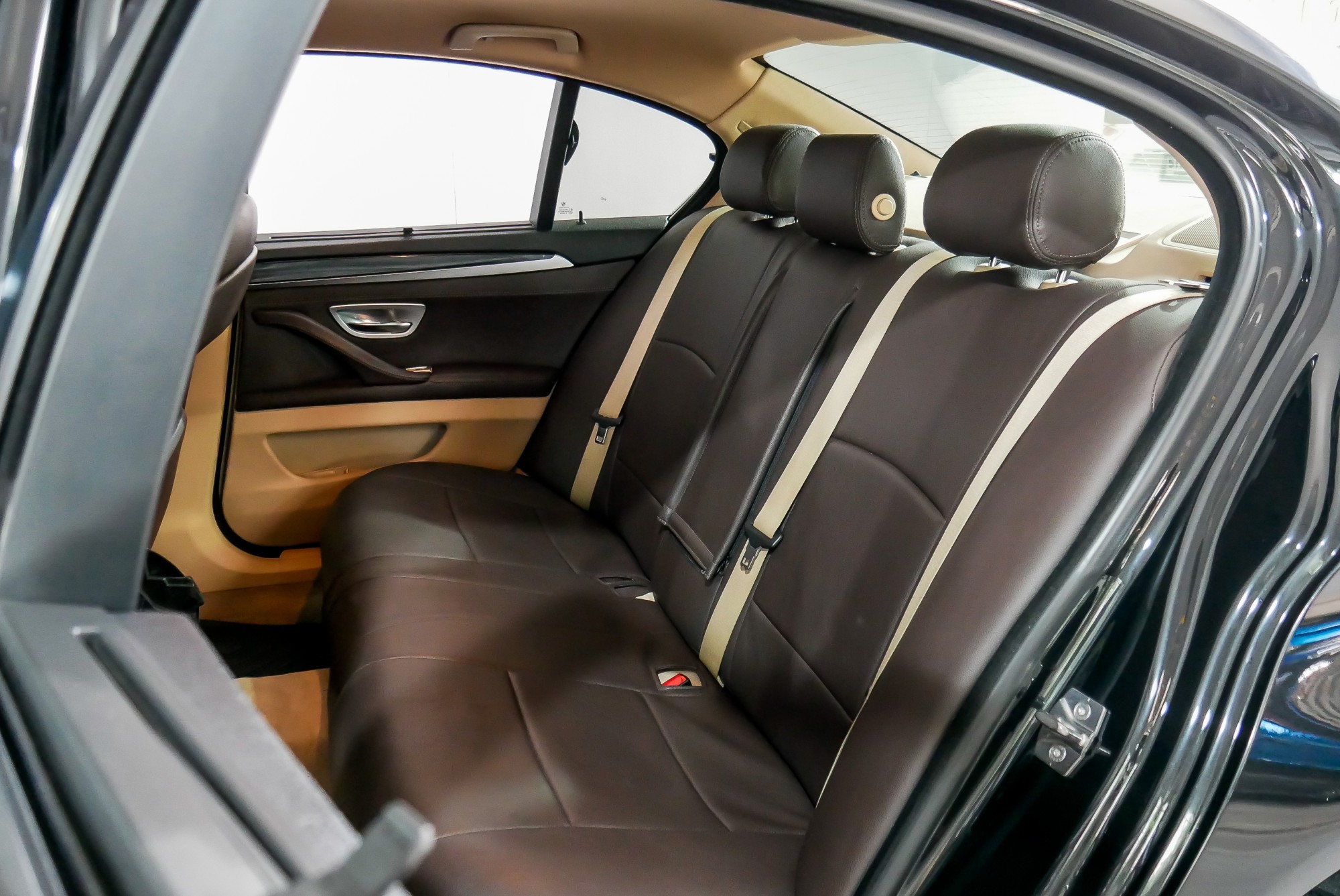 BMW 523I F10 ปี 2011 สีดำ (รูปที่ 14)