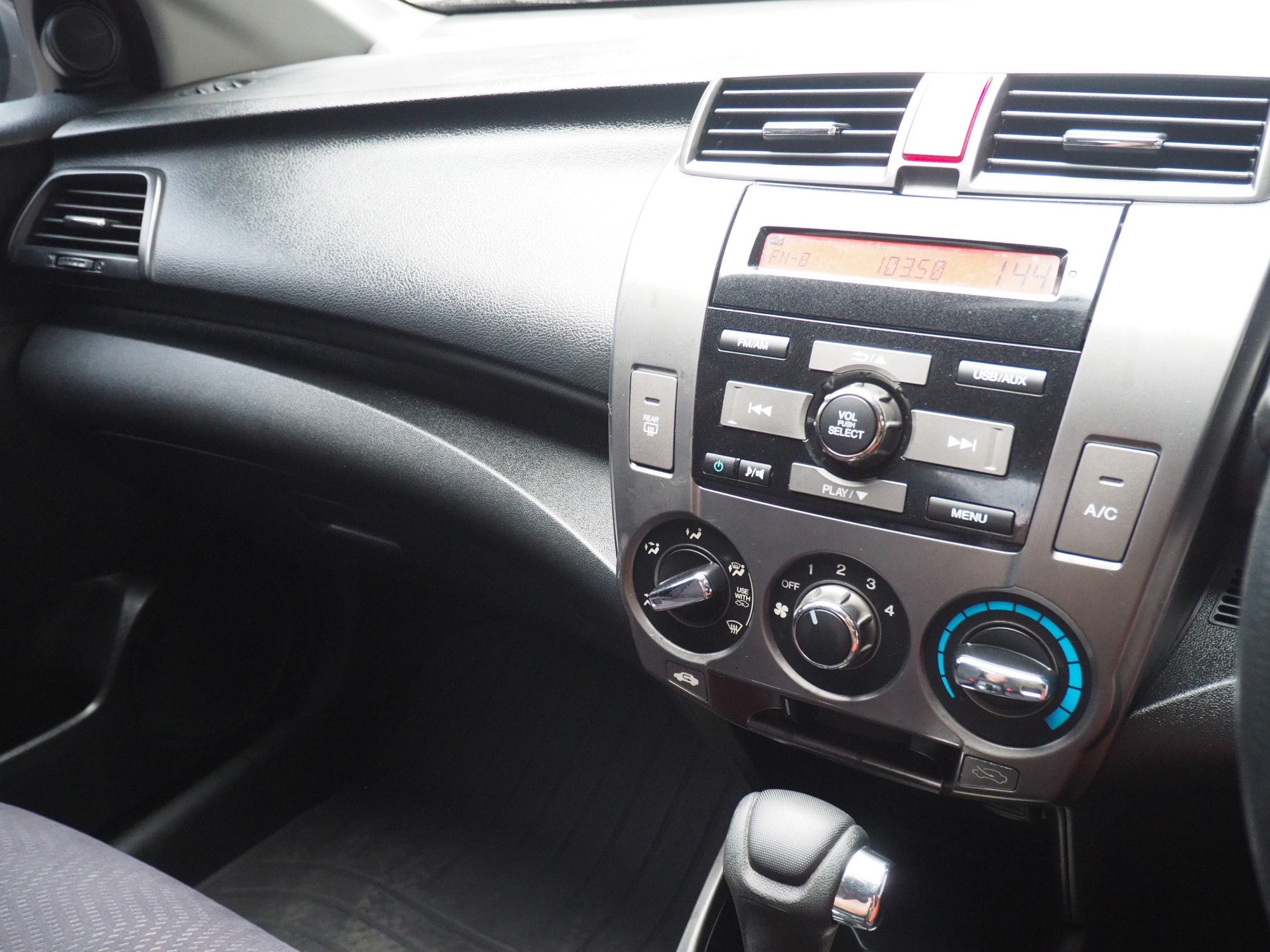 2013 Honda City สีดำ