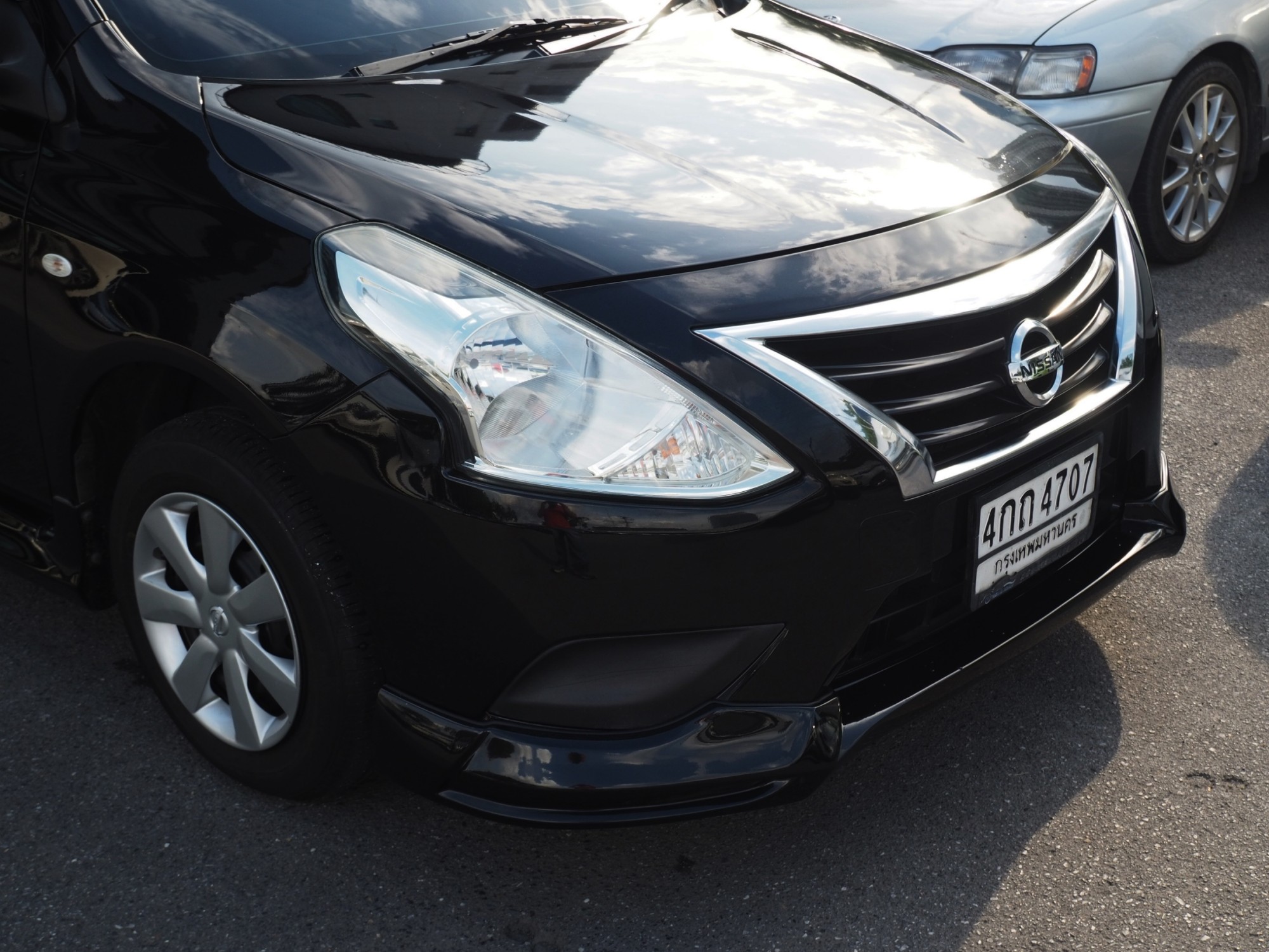 2015 Nissan Almera สีดำ (รูปที่ 7)