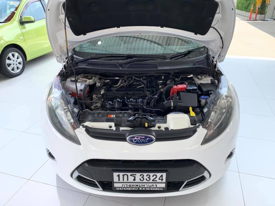 Ford Fiesta ปี 2013 สีขาว (รูปที่ 10)