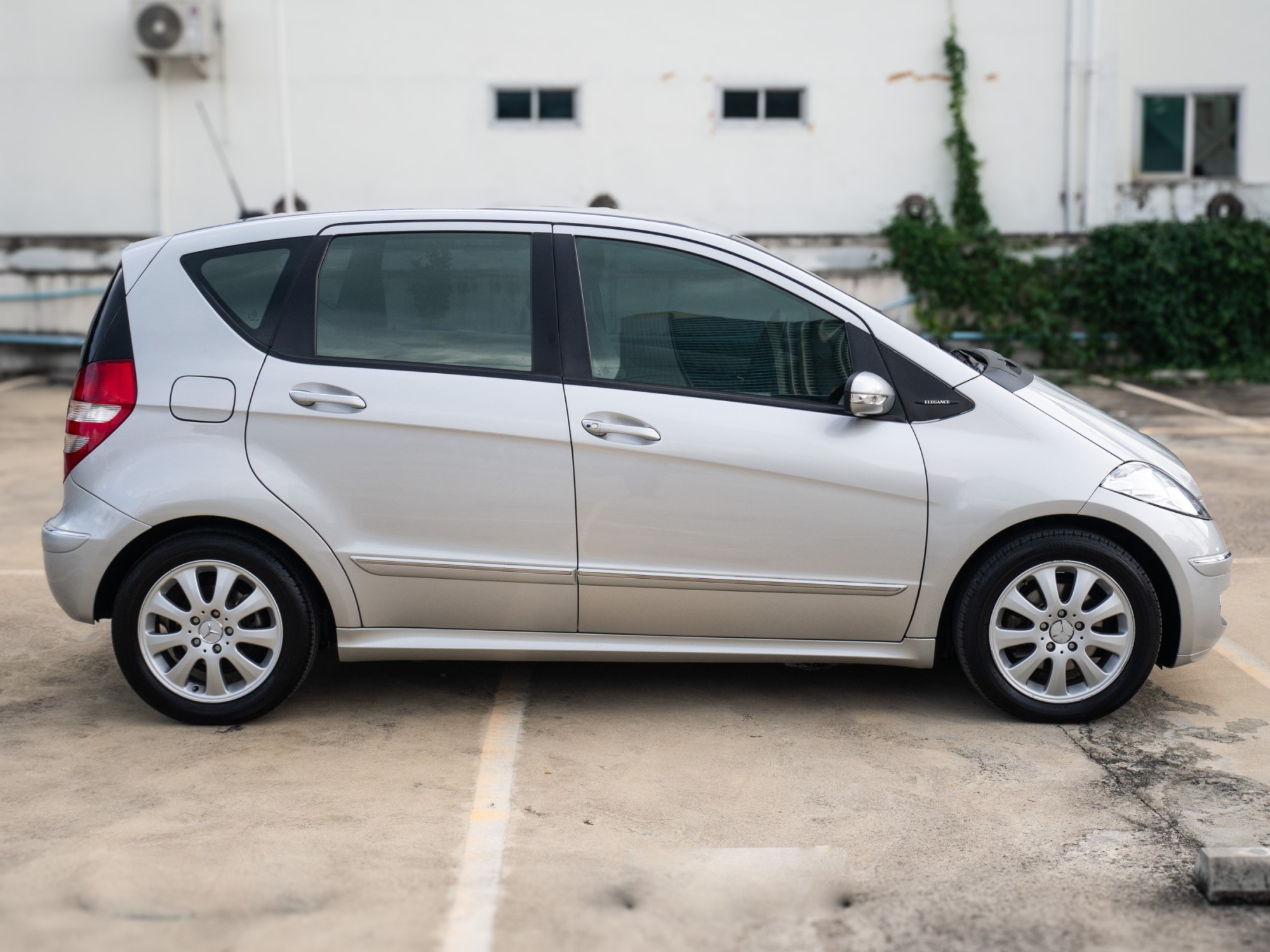 2005 Mercedes-Benz A-Class W169 A200 สีเงิน (รูปที่ 8)
