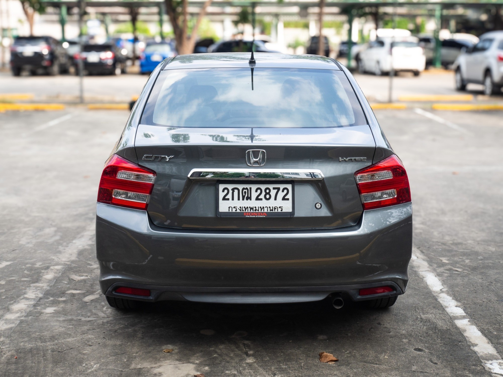 2013 Honda City สีเทา (รูปที่ 5)