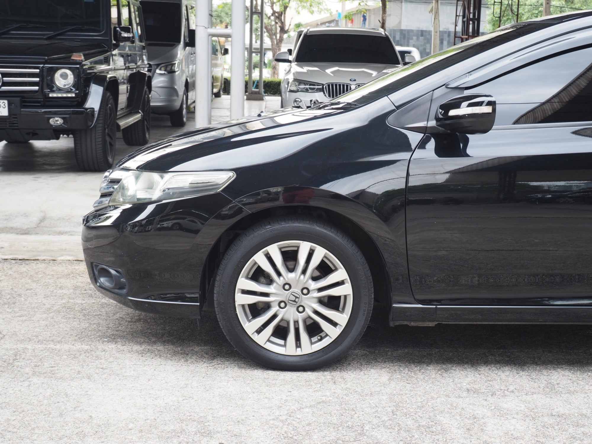 2013 Honda City สีดำ (รูปที่ 16)