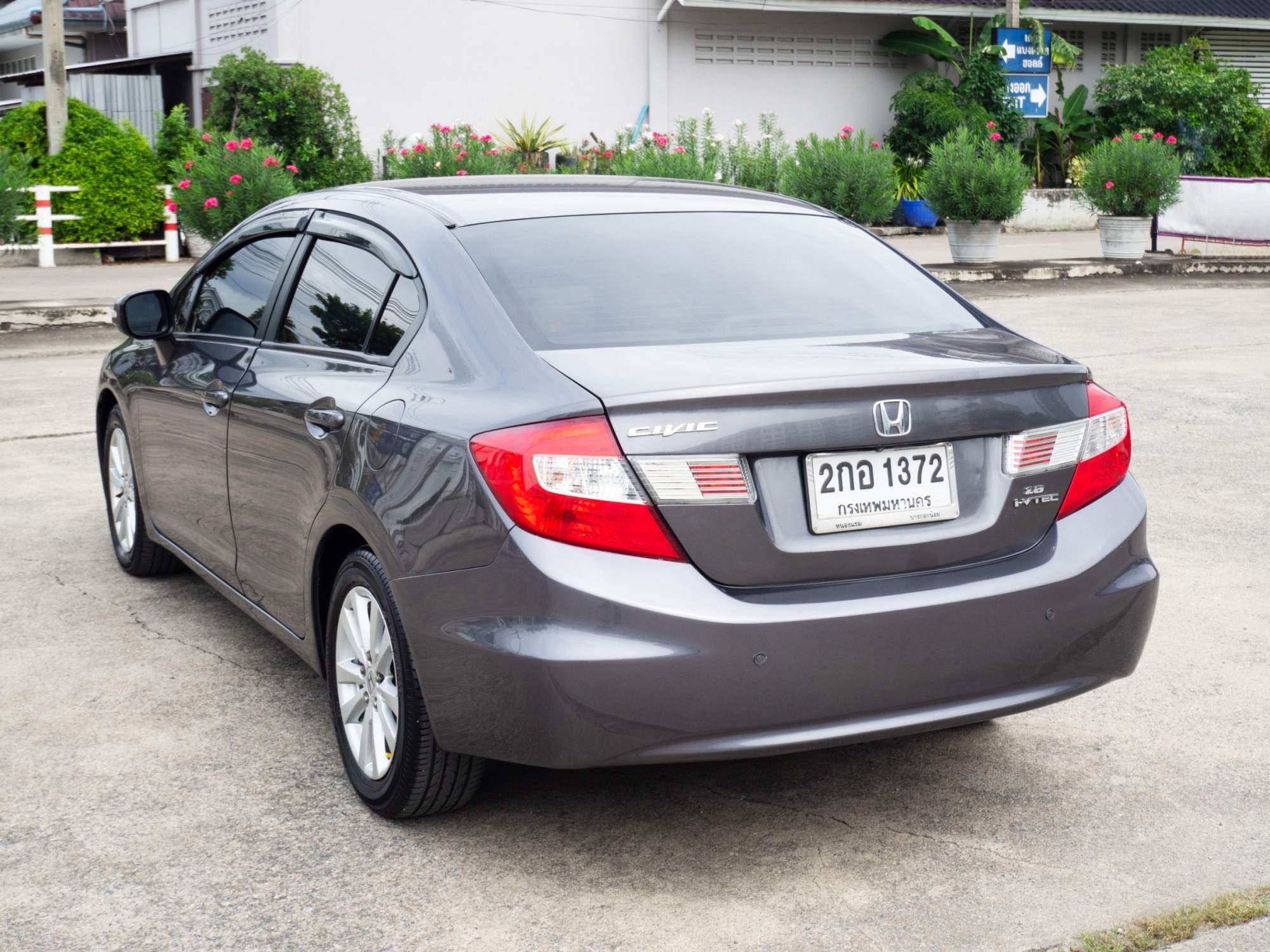 2016 Honda City สีเทา (รูปที่ 18)